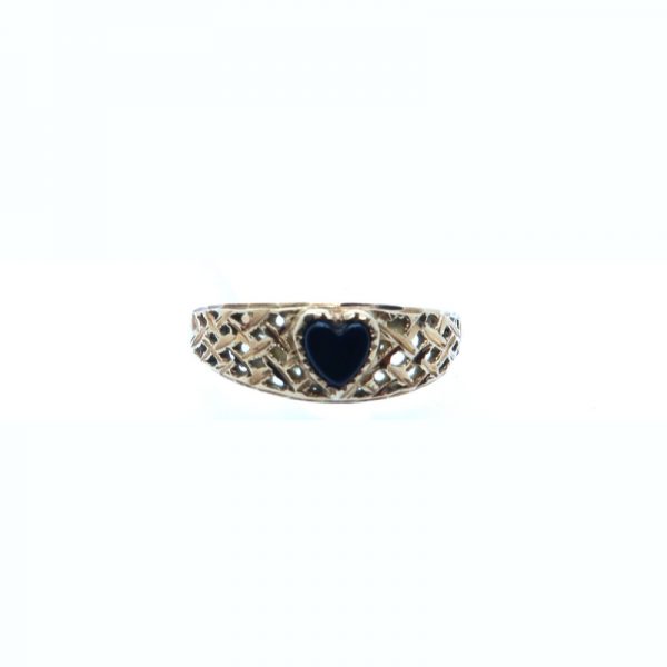 9ct Gold and Onyx heart ring front view
