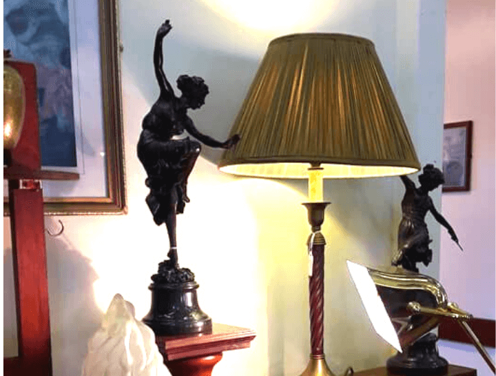 bronze ladies and antique lamp at flitwick antiques and collectors fair